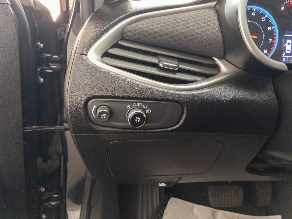 Used 2023 Chevrolet Malibu LT image 29