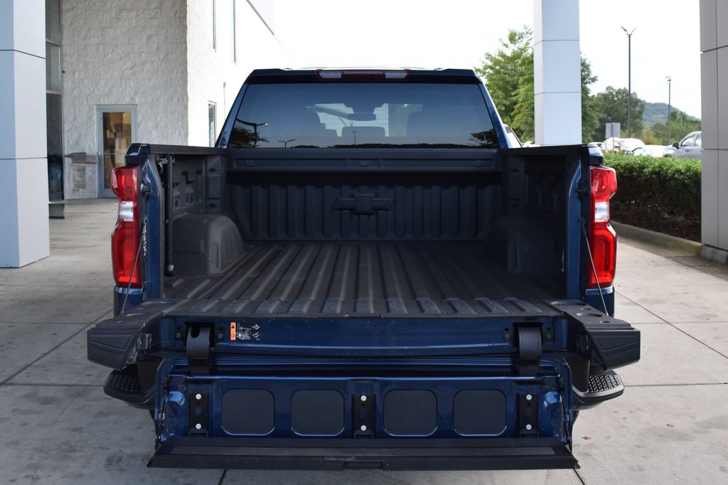 Used 2022 Chevrolet Silverado 1500 RST AWD/4WD image 11
