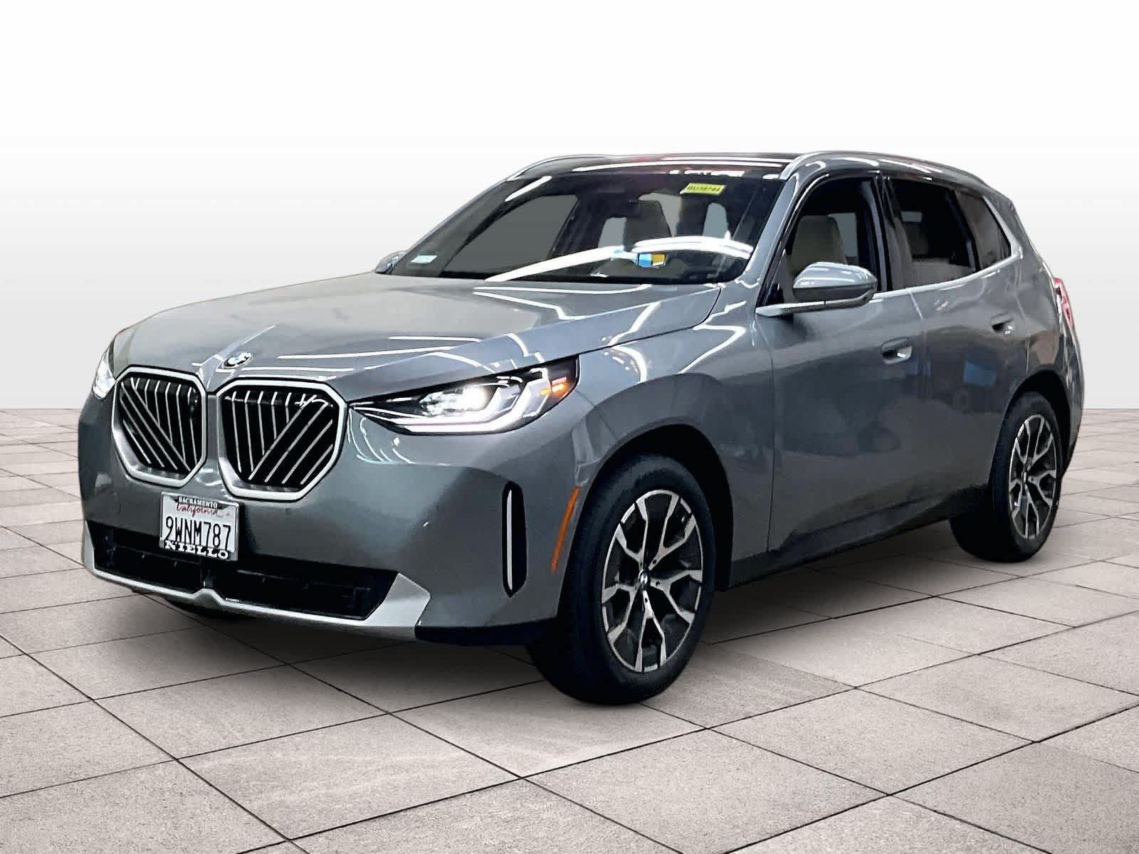 Used 2026 BMW X3 xDrive30i w/ Premium Package AWD/4WD image 1