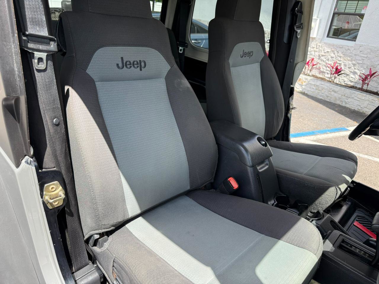 Used 2005 Jeep Wrangler X w/ Rocky Mountain Edition Group image 24