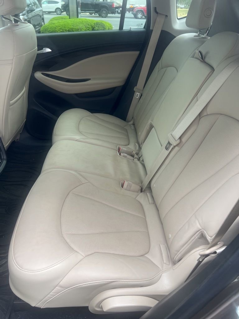 Used 2019 Buick Envision Essence FWD image 8