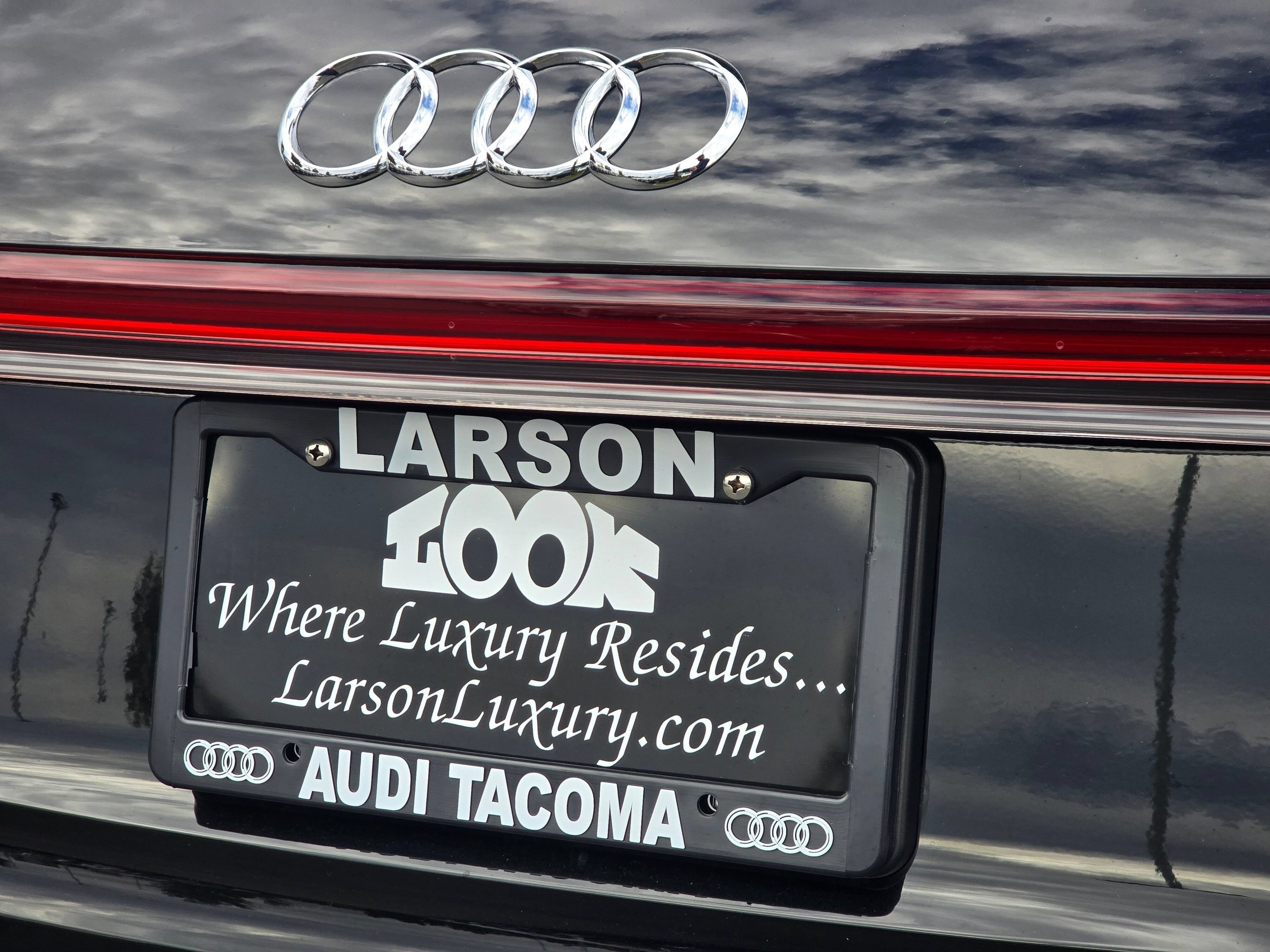 Used 2023 Audi Q4 e-tron Premium Plus w/ Premium Plus RWD image 32