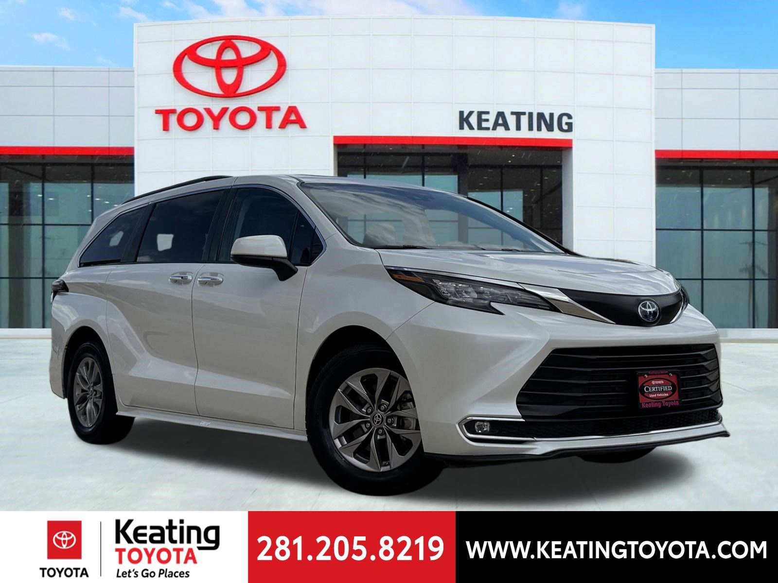 Certified 2024 Toyota Sienna XLE FWD image 1