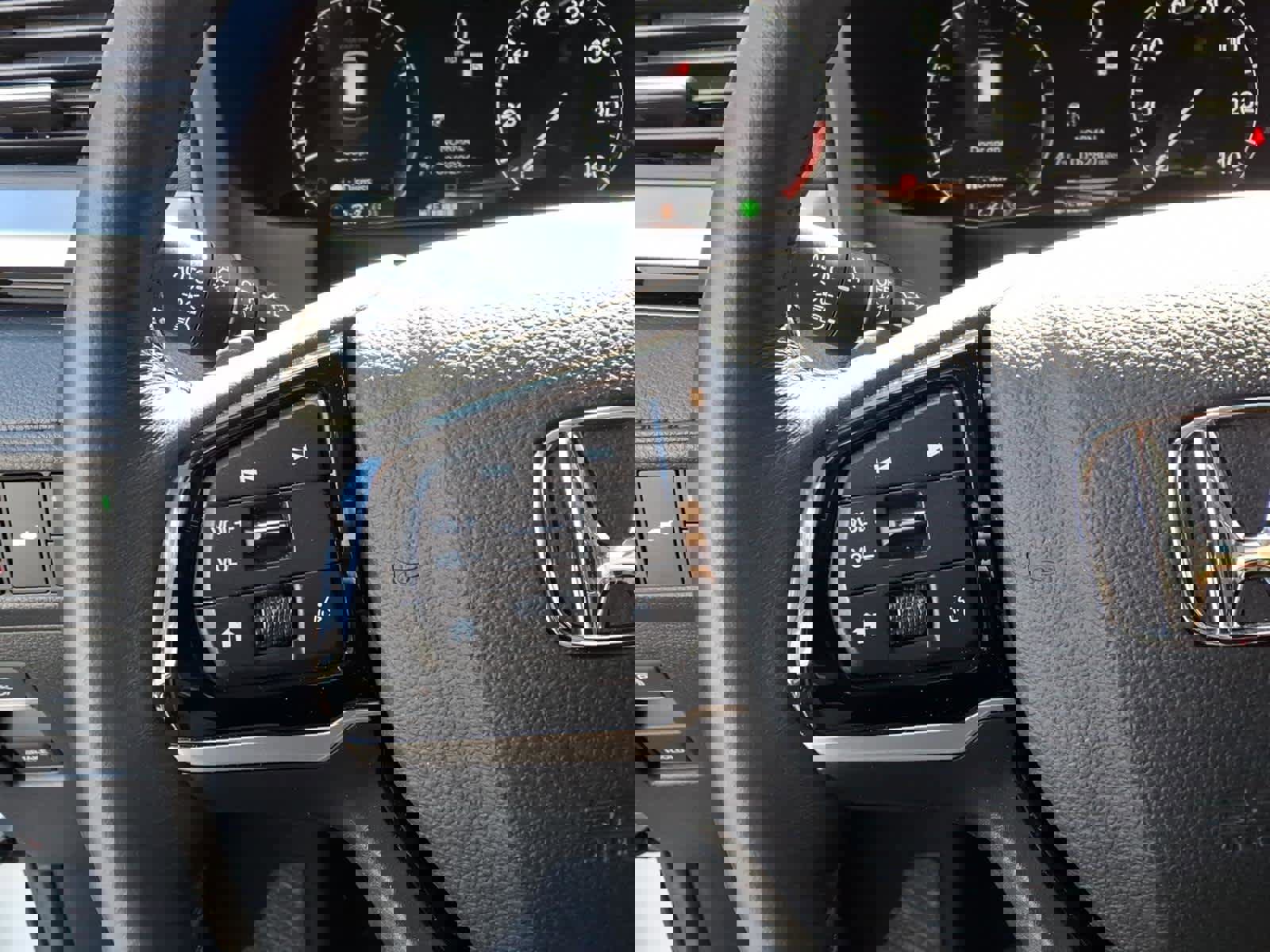 Used 2025 Honda Odyssey Touring image 20