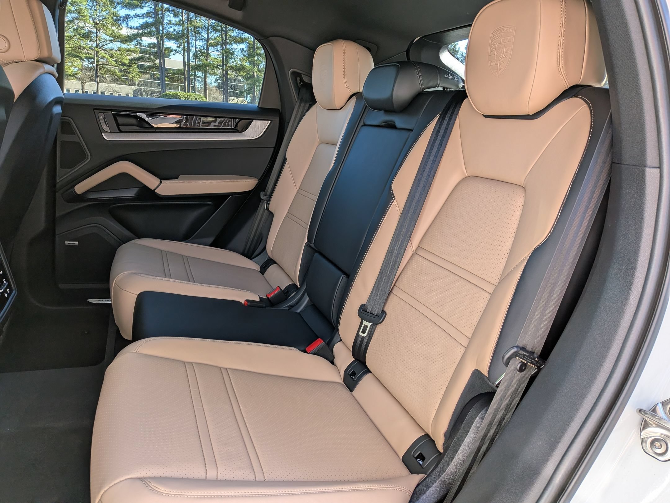 New 2026 Porsche Cayenne Coupe AWD/4WD image 27