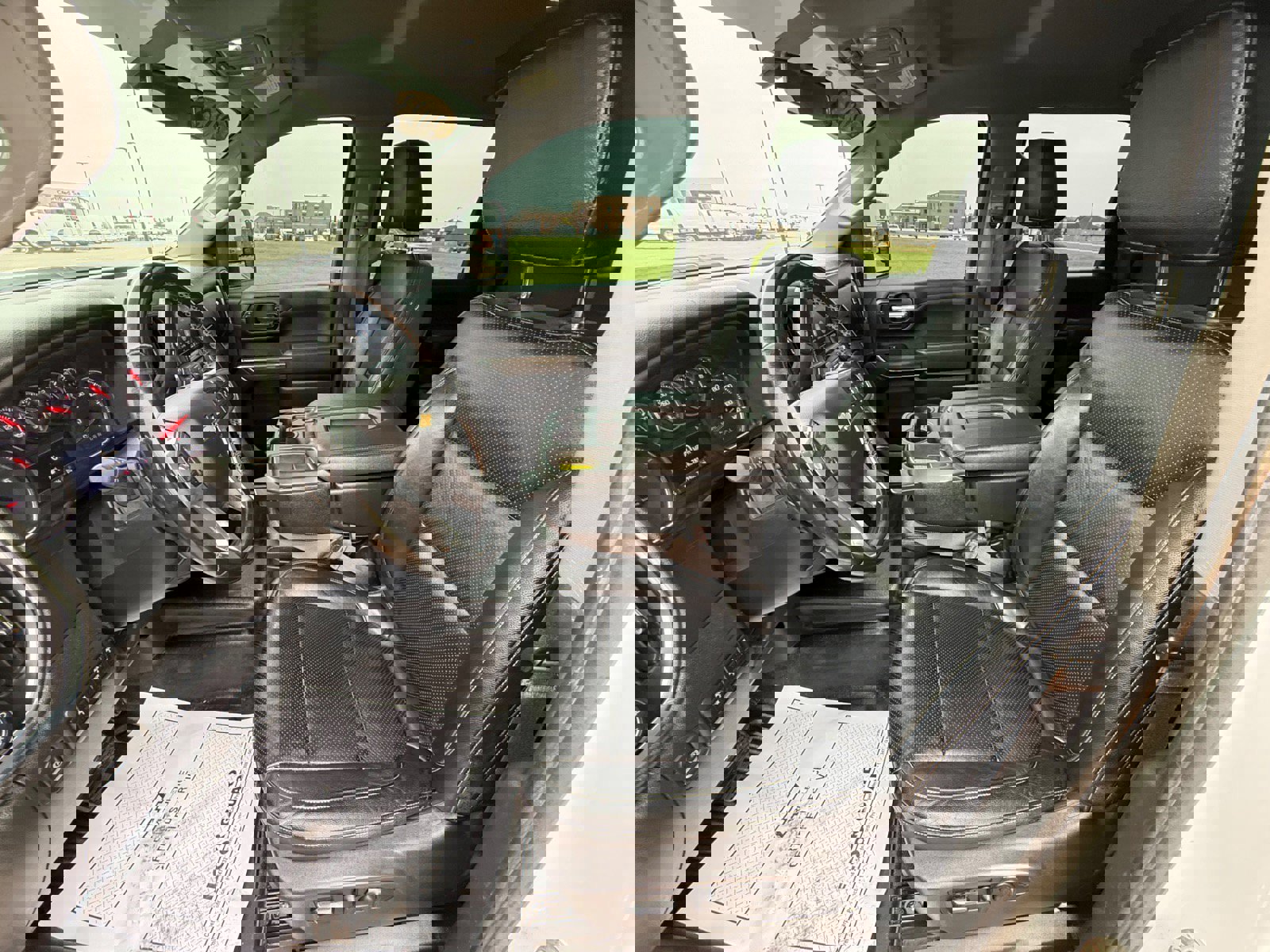 Used 2023 Chevrolet Silverado 3500 LT w/ Convenience Package image 9