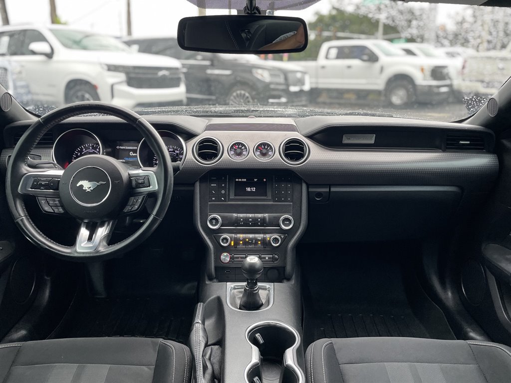 Used 2019 Ford Mustang GT w/ GT Performance Package RWD image 5