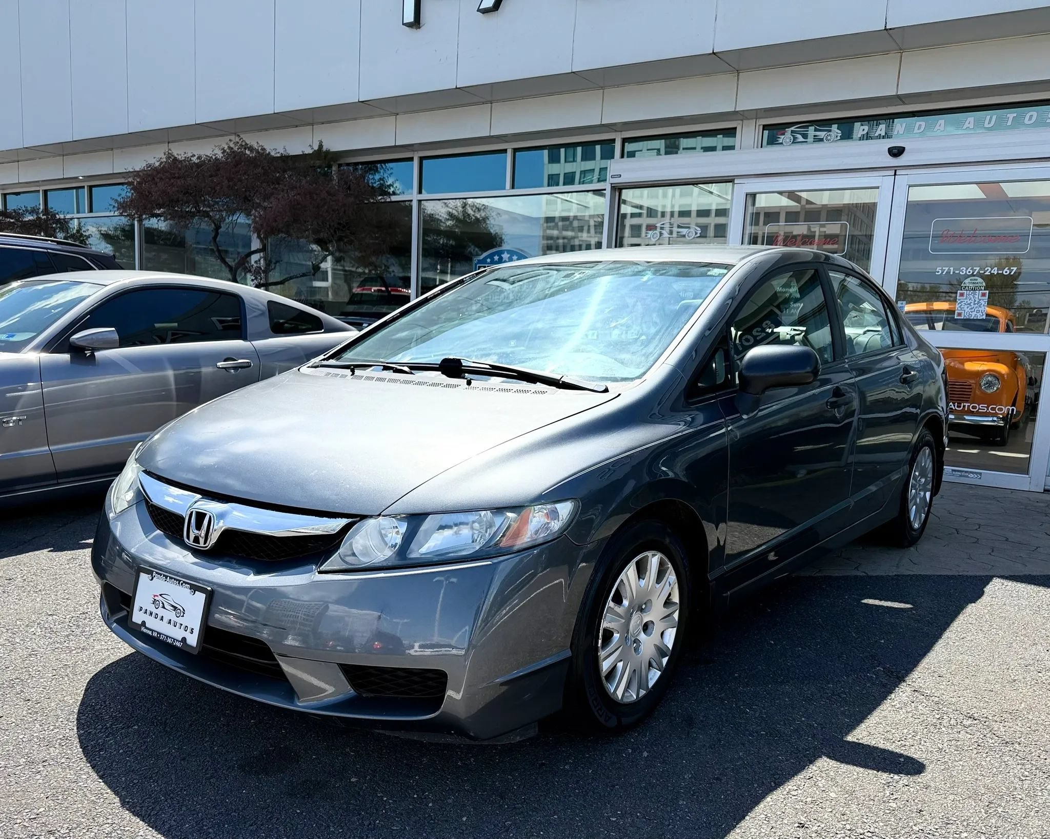 Used 2010 Honda Civic DX-VP image 3