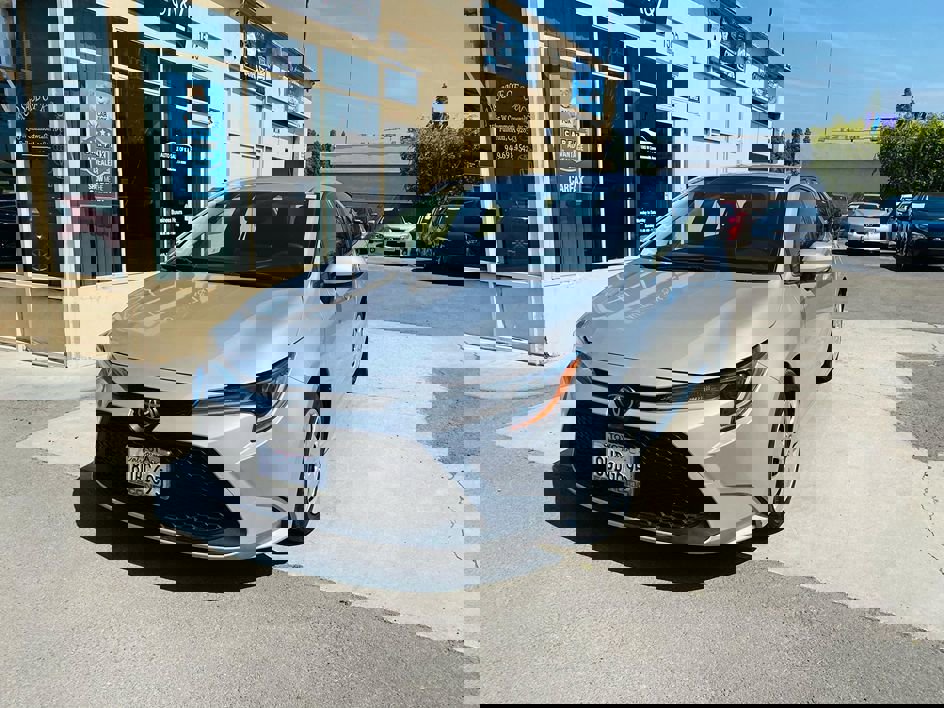 Used 2020 Toyota Corolla LE FWD image 6