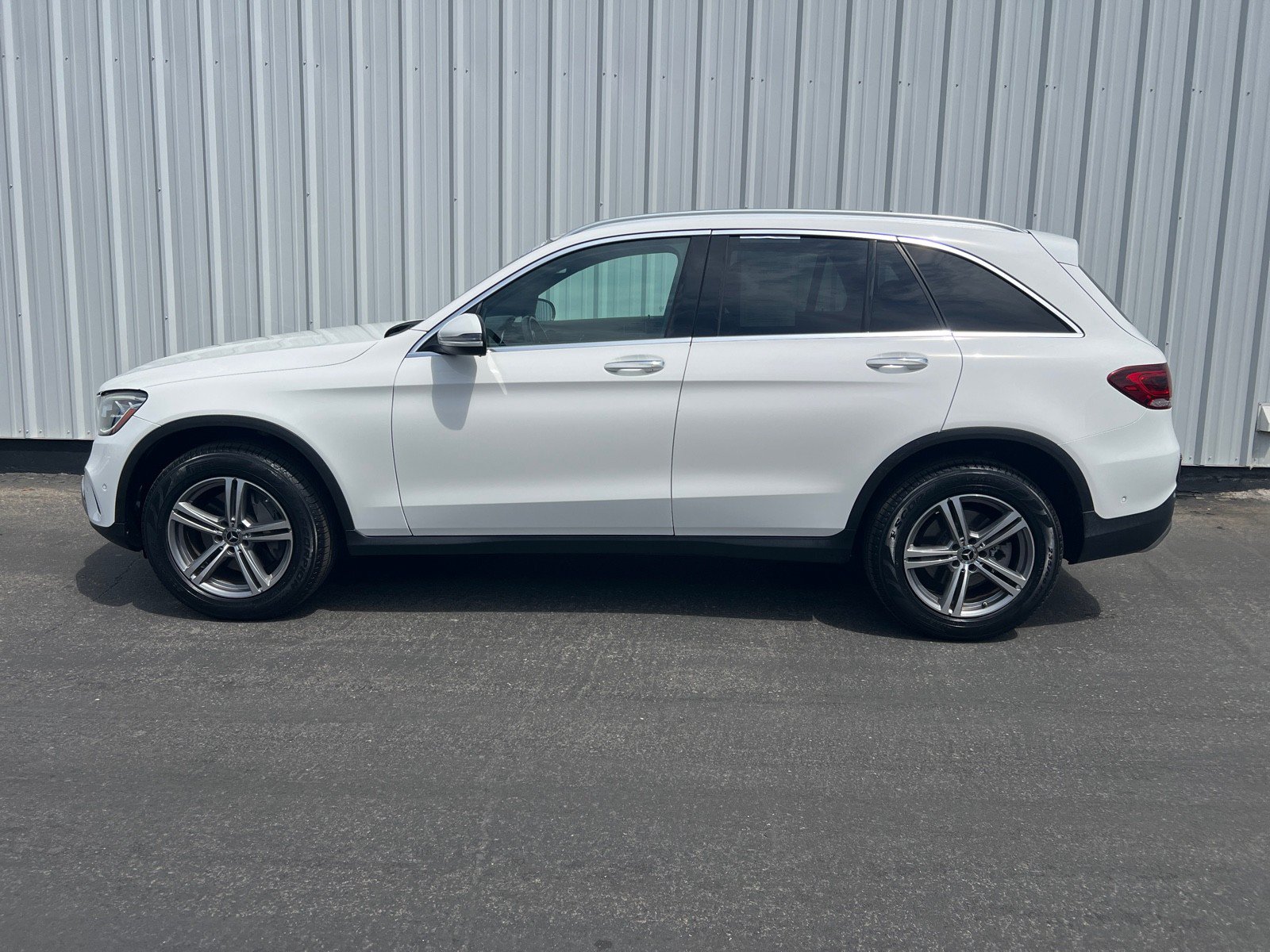 Certified 2022 Mercedes-Benz GLC 300 image 3