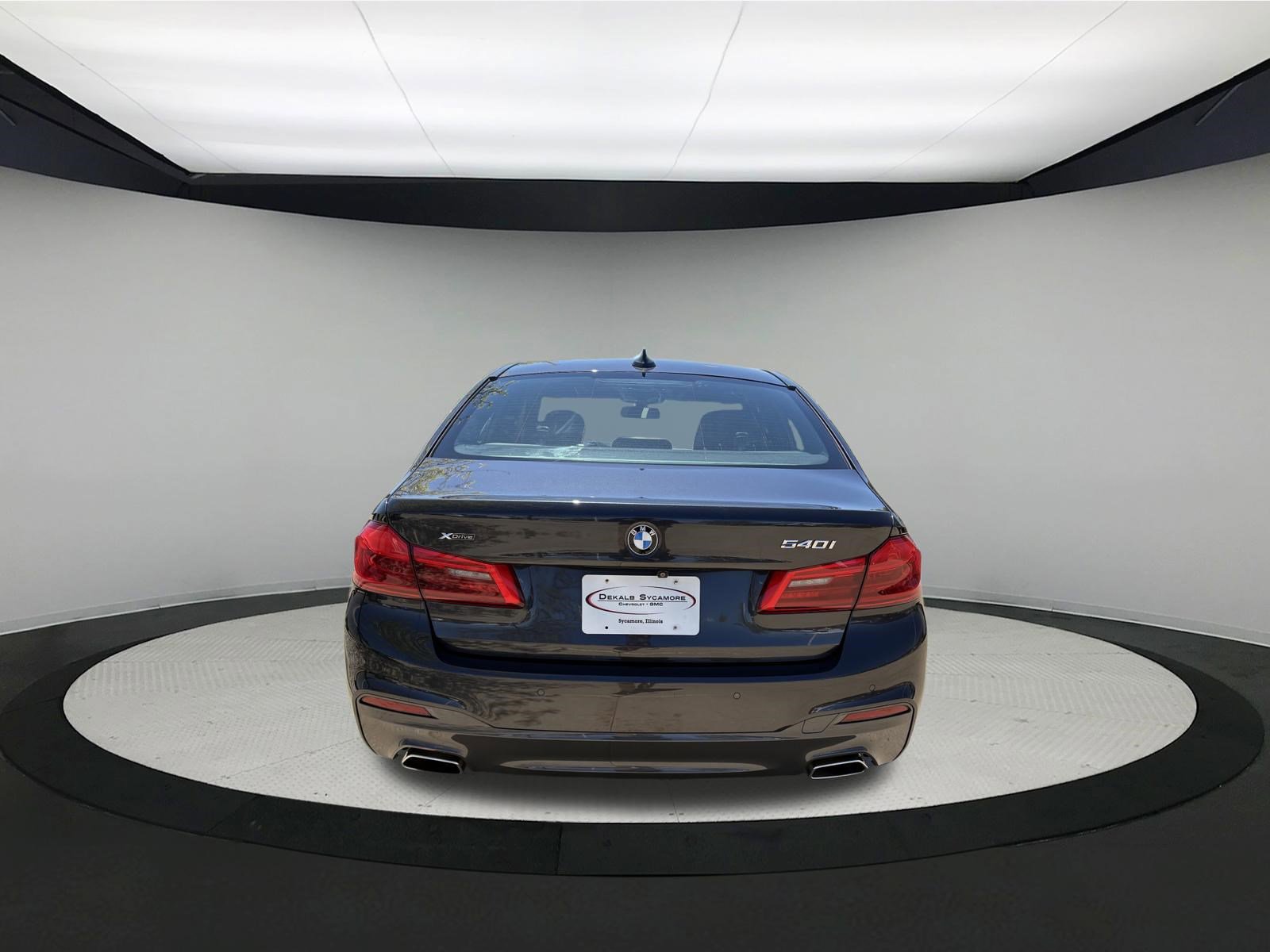 Used 2018 BMW 540i xDrive w/ M Sport Package AWD/4WD image 5