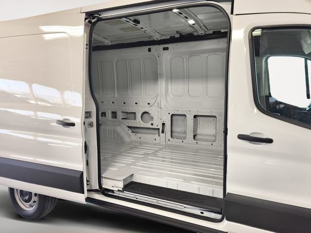 New 2026 Ford Transit 250 148 Medium Roof RWD image 16