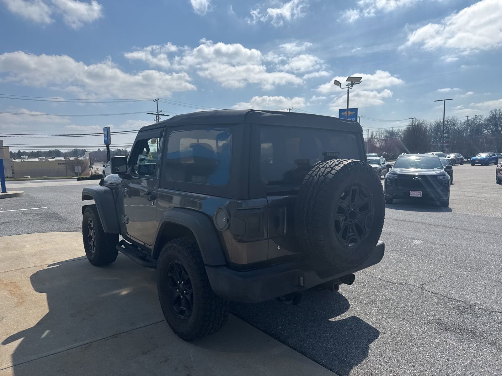 Used 2020 Jeep Wrangler Sport image 8