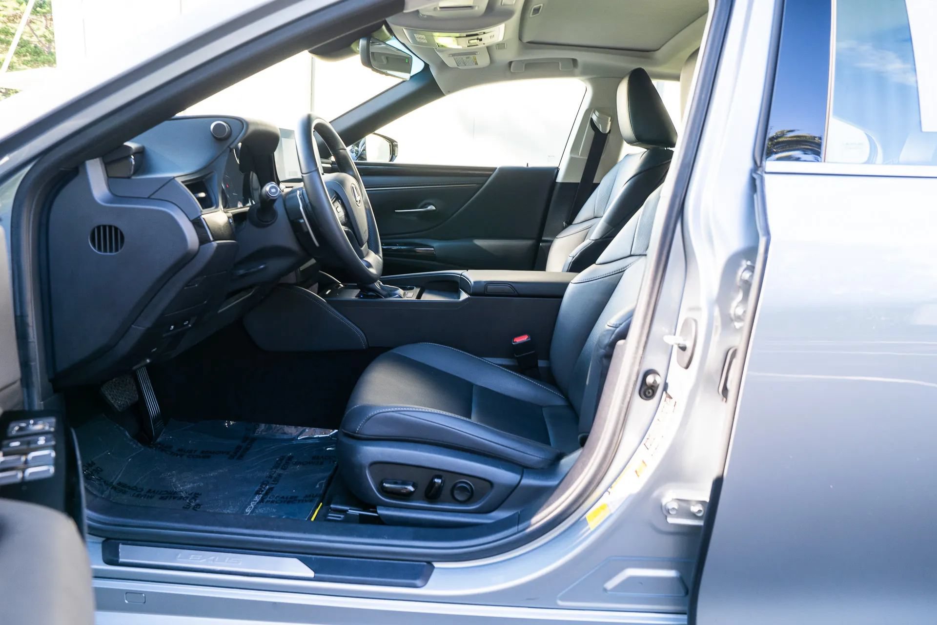 Used 2023 Lexus ES 350 FWD image 18
