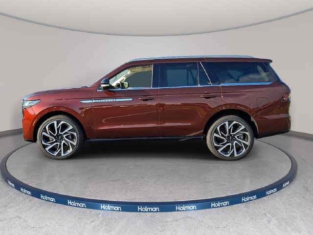 New 2027 Lincoln Navigator Reserve AWD/4WD image 7