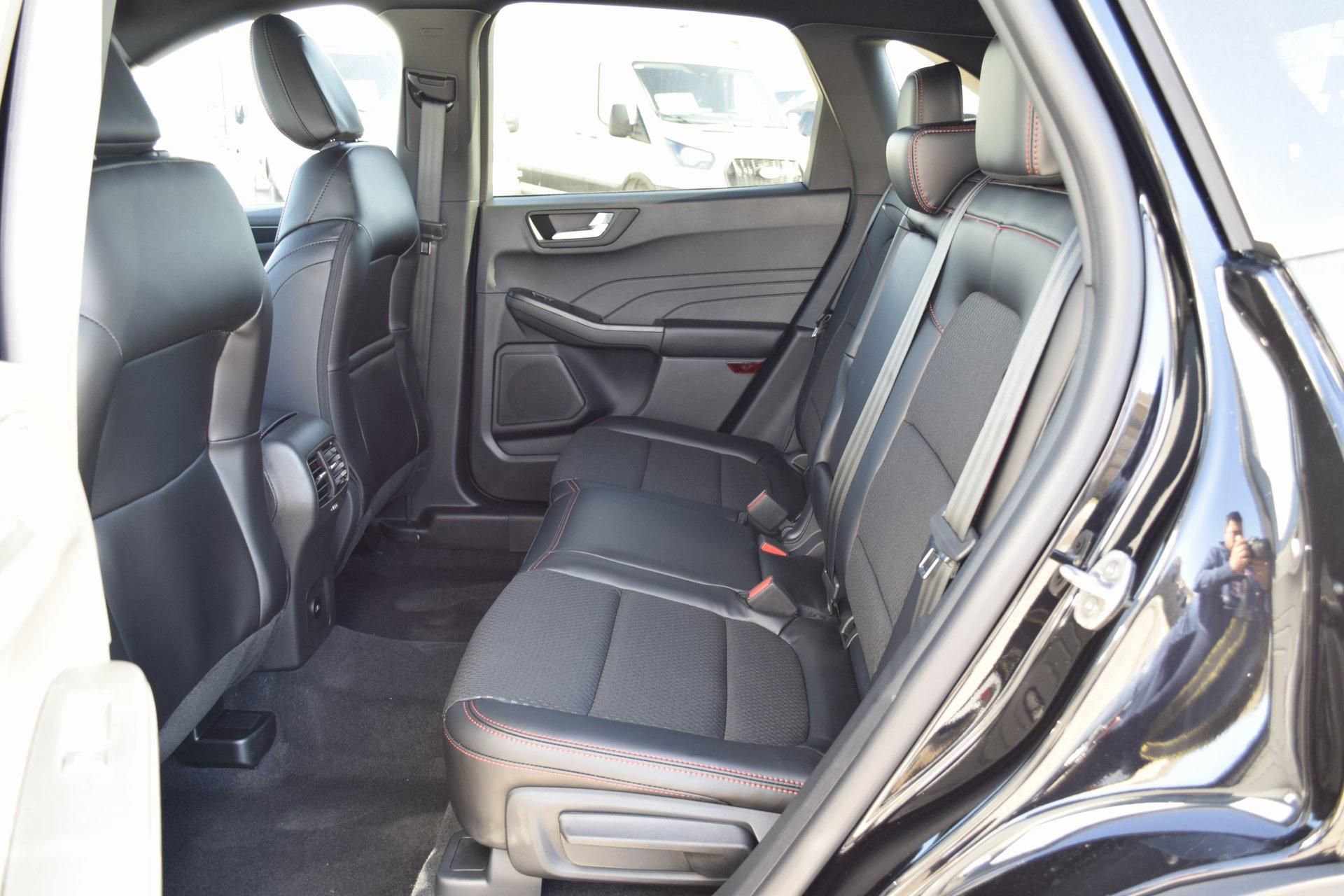 New 2026 Ford Escape ST-Line w/ Tech Pack #1 image 20