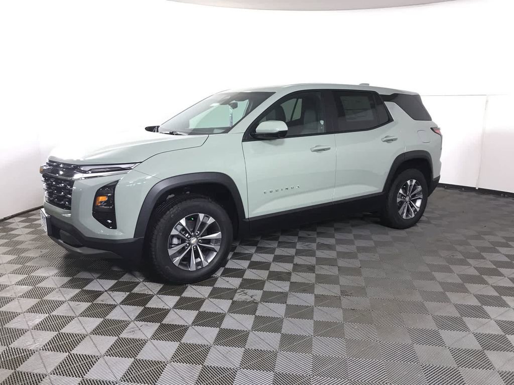 New 2026 Chevrolet Equinox LT w/ Convenience Package II image 3