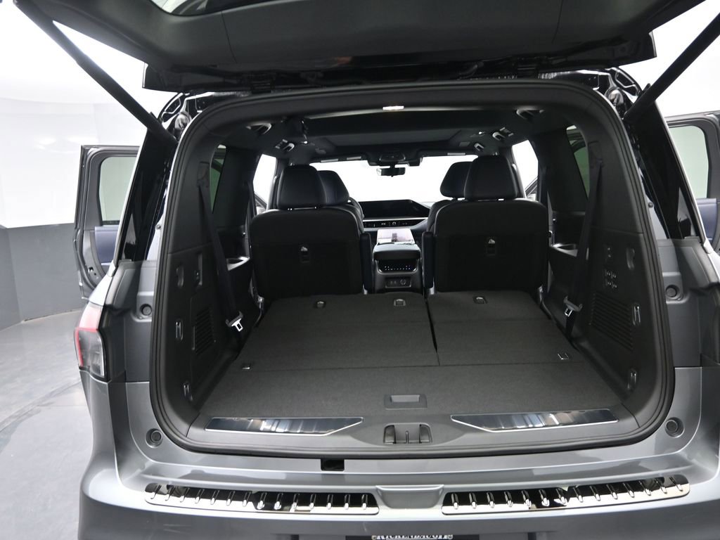 Used 2026 INFINITI QX80 4WD w/ Sport Exterior Package image 22