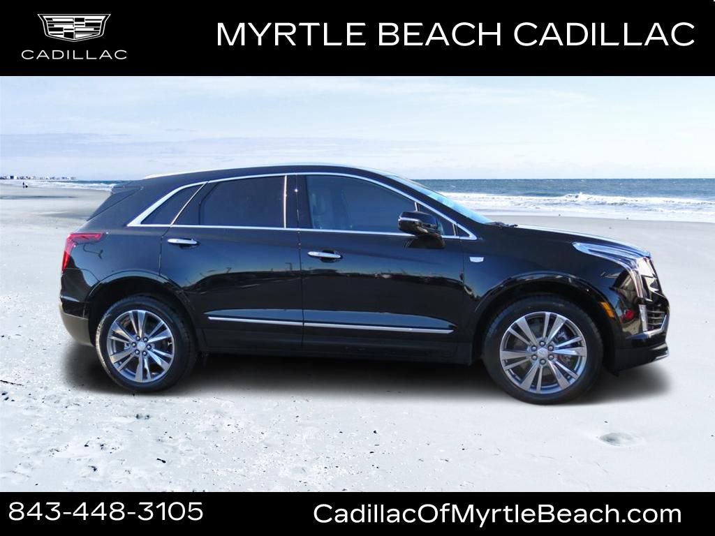 Used 2025 Cadillac XT5 Premium Luxury image 2