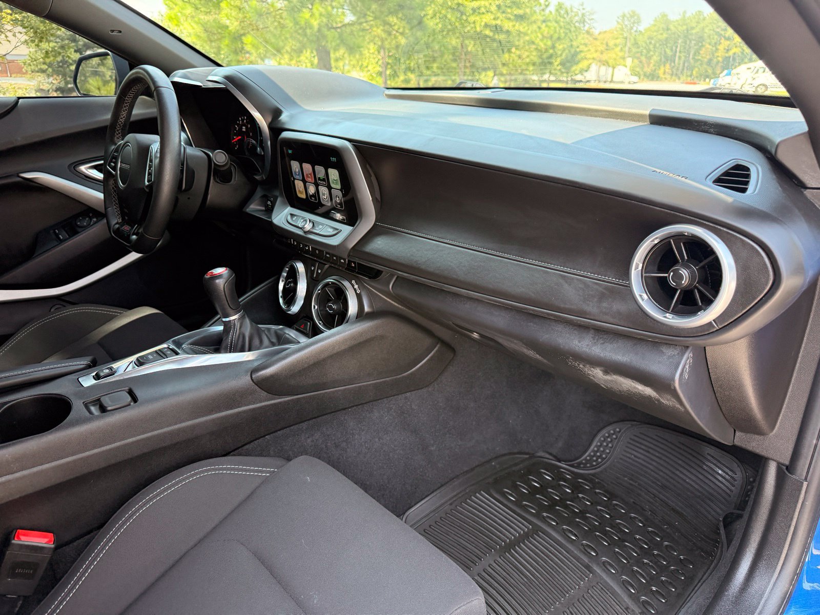 Used 2018 Chevrolet Camaro SS RWD image 24