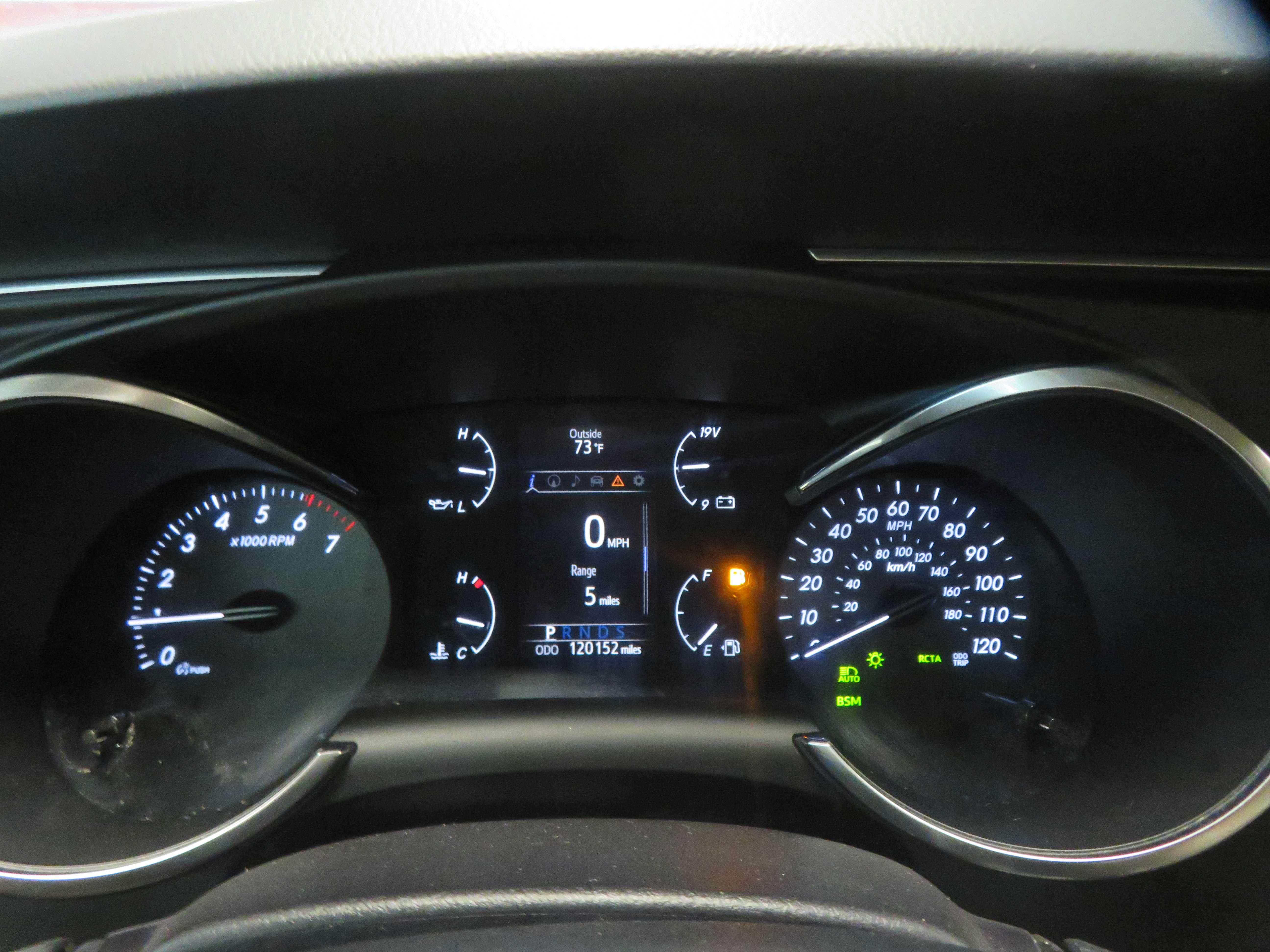 Used 2018 Toyota Sequoia Limited w/ Safety & Convenience Package AWD/4WD image 33