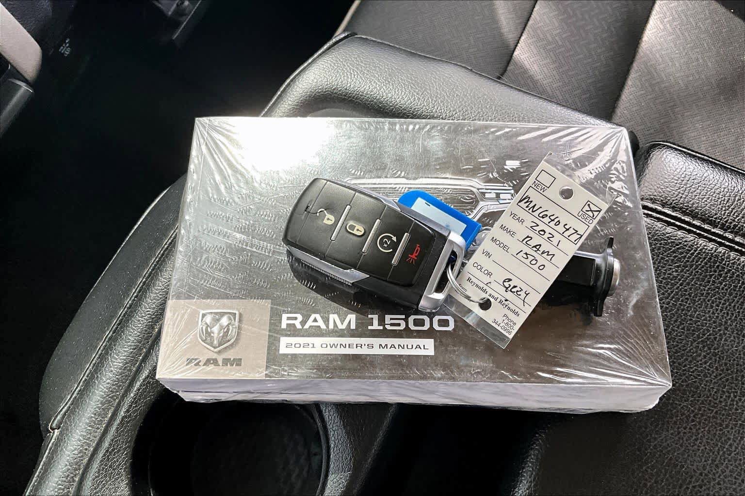 Used 2021 RAM 1500 Laramie w/ Off Road Group AWD/4WD image 15