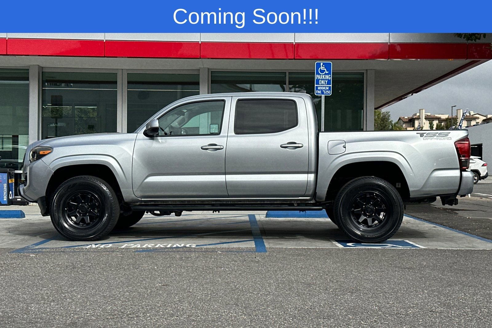 Certified 2023 Toyota Tacoma SR AWD/4WD image 7