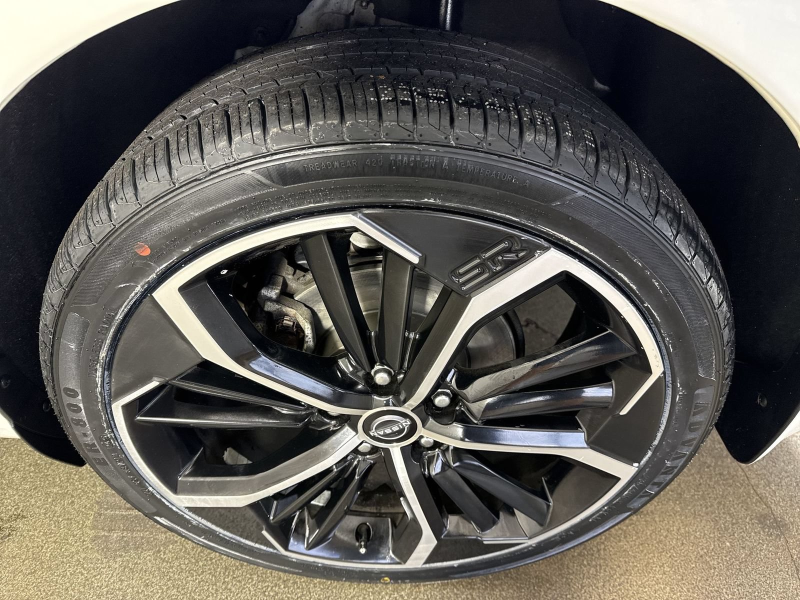 Used 2023 Nissan Altima 2.5 SR AWD/4WD image 5