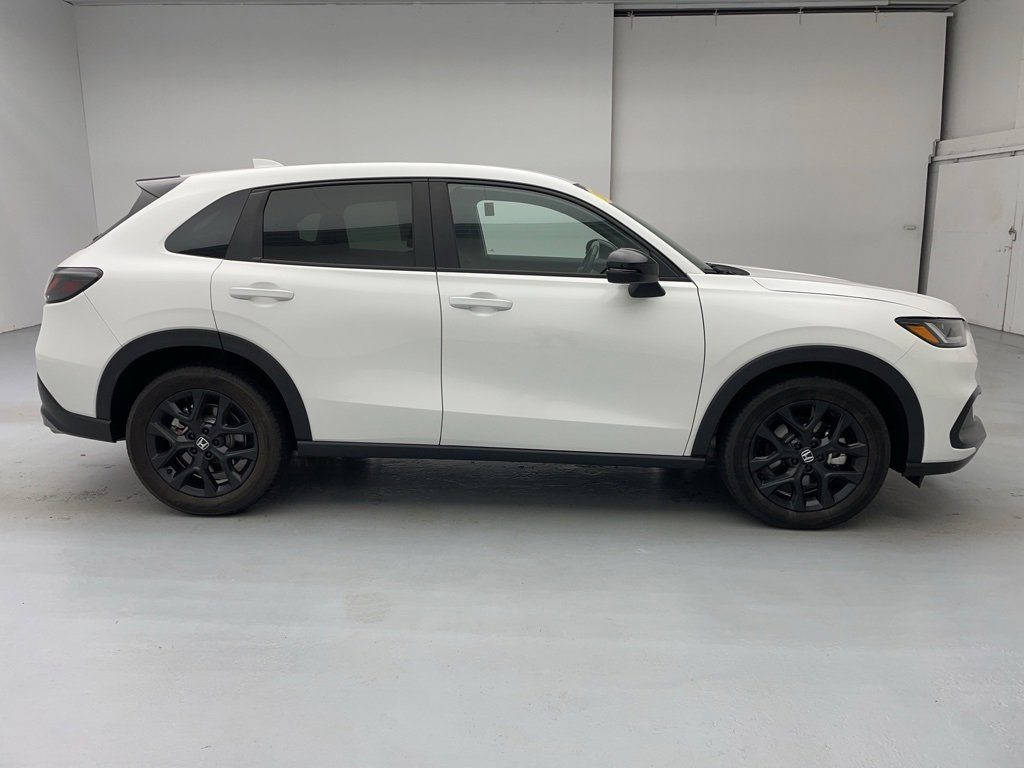 Used 2024 Honda HR-V Sport image 12
