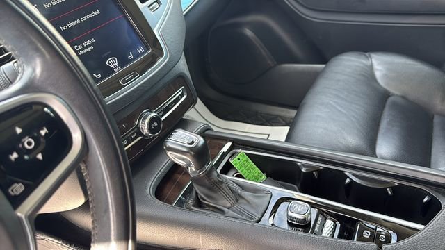 Used 2019 Volvo XC90 T6 Momentum w/ Advanced Package image 21