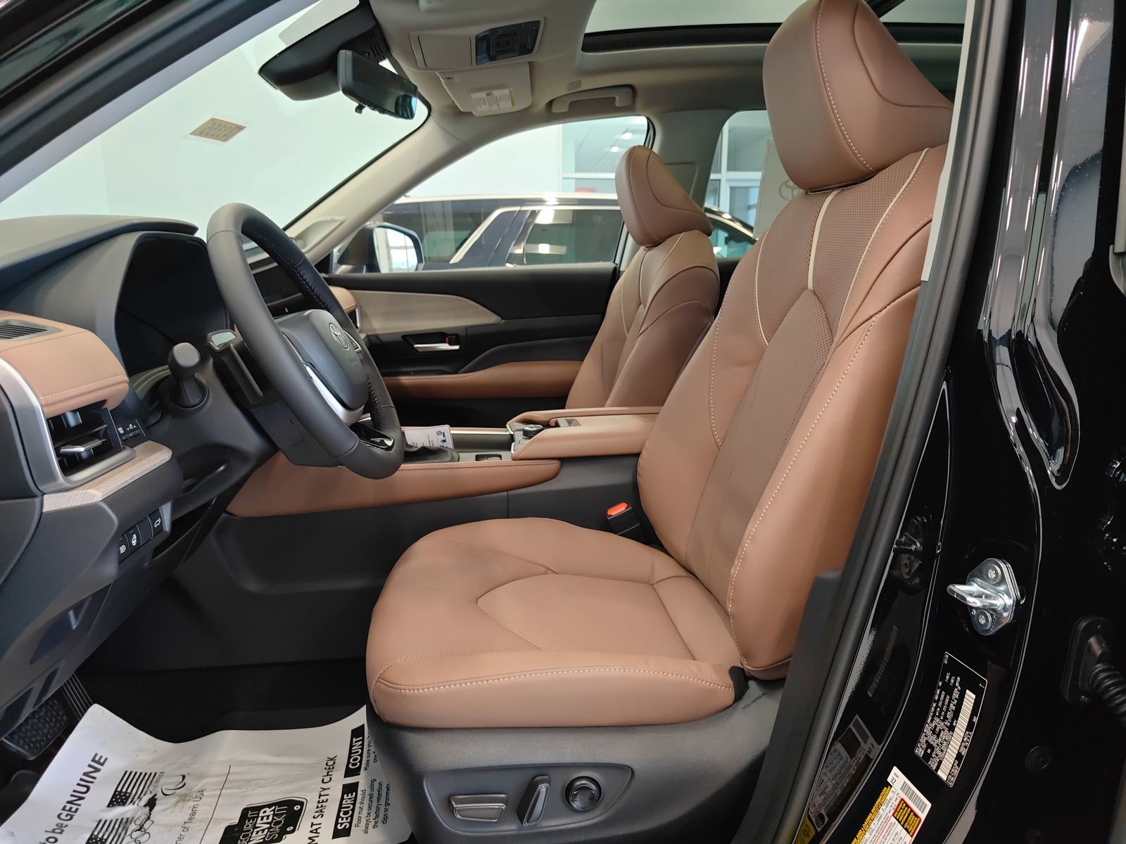 New 2026 Toyota Grand Highlander Platinum image 13