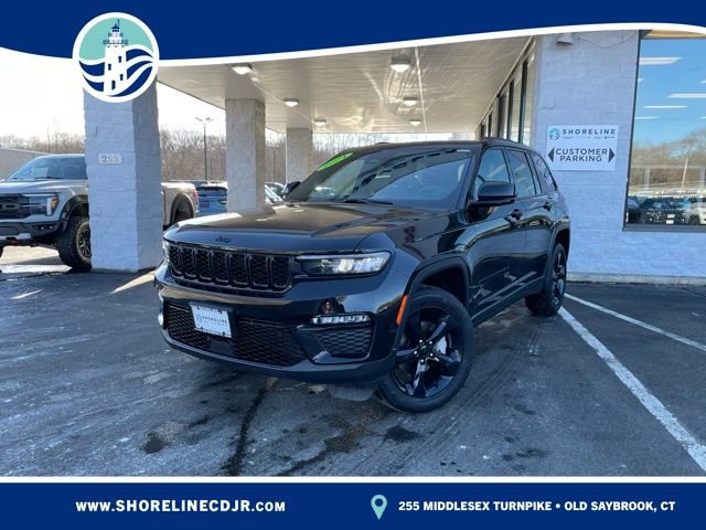 Used 2024 Jeep Grand Cherokee Limited w/ Black Appearance Package image 1