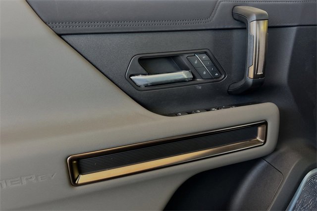 Used 2024 GMC Hummer EV 2X w/ Extreme Off-Road Package image 11