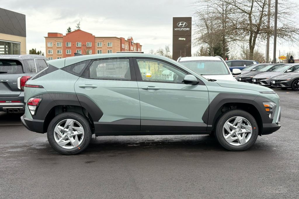 New 2026 Hyundai Kona SE image 4