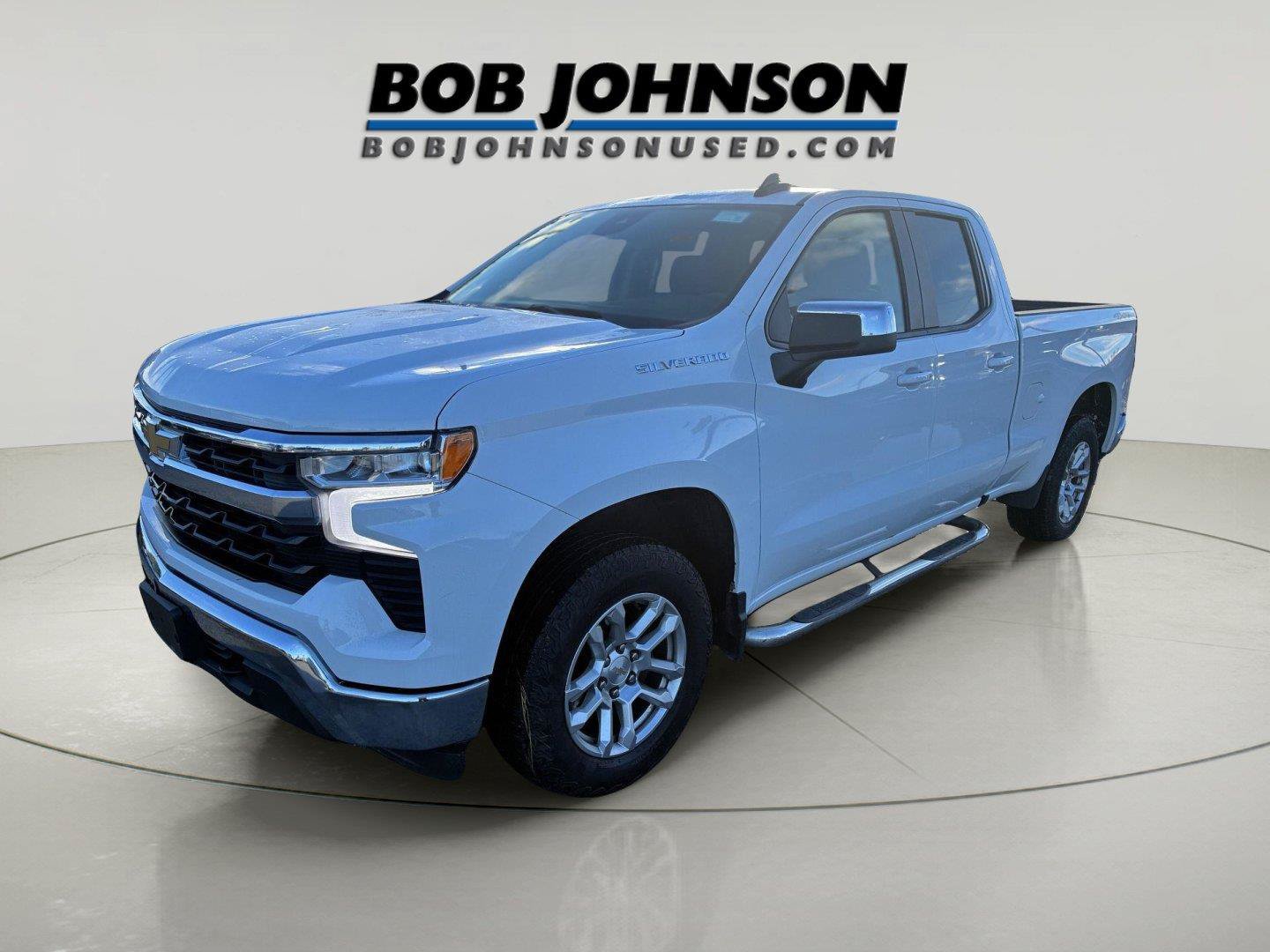 Used 2023 Chevrolet Silverado 1500 LT AWD/4WD image 5