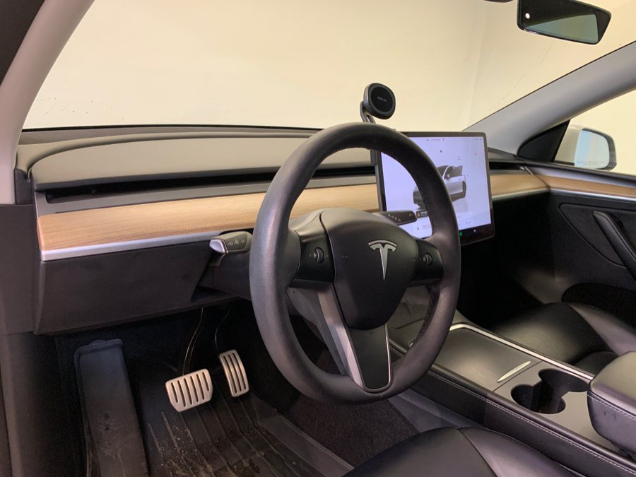 Used 2023 Tesla Model Y Performance AWD/4WD image 15