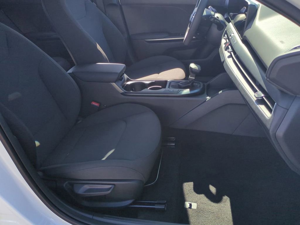 New 2026 Kia K4 LXS image 26