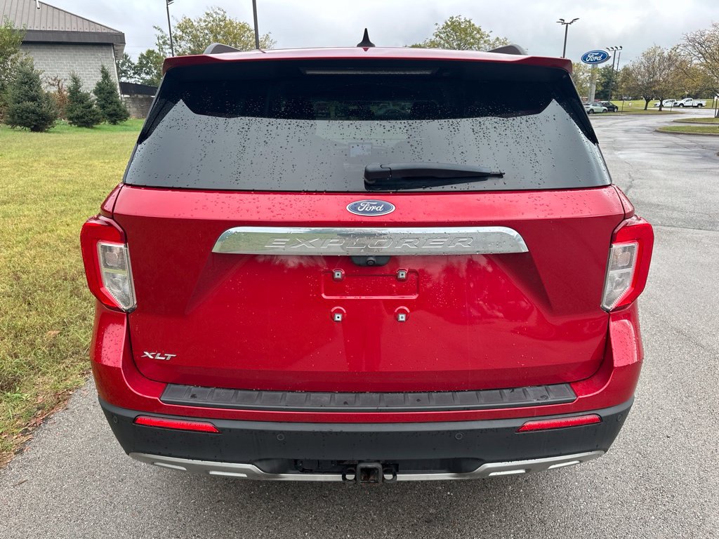 Used 2023 Ford Explorer XLT w/ Equipment Group 202A AWD/4WD image 10