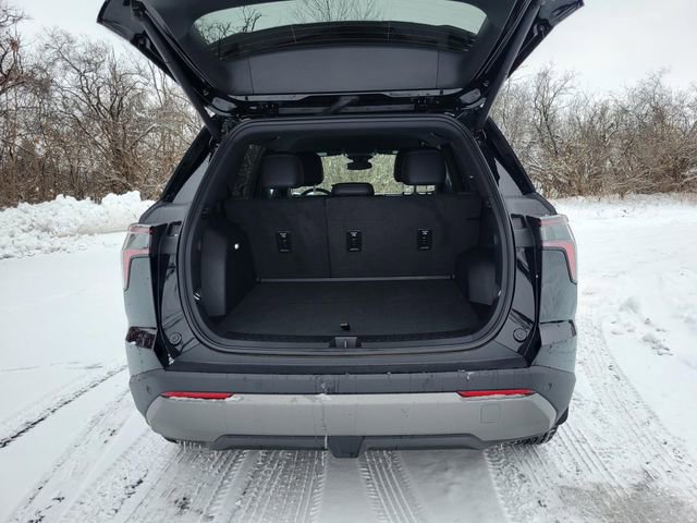 Used 2025 Chevrolet Equinox LT w/ Convenience Package II image 24