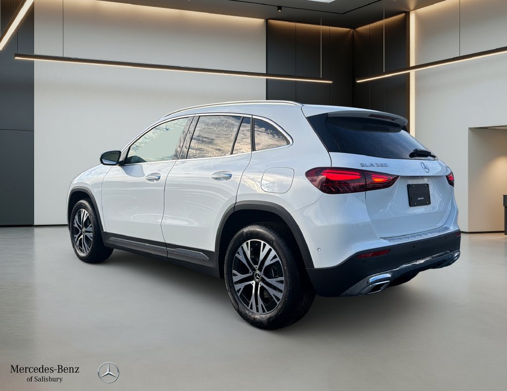 New 2026 Mercedes-Benz GLA 250 4MATIC image 6