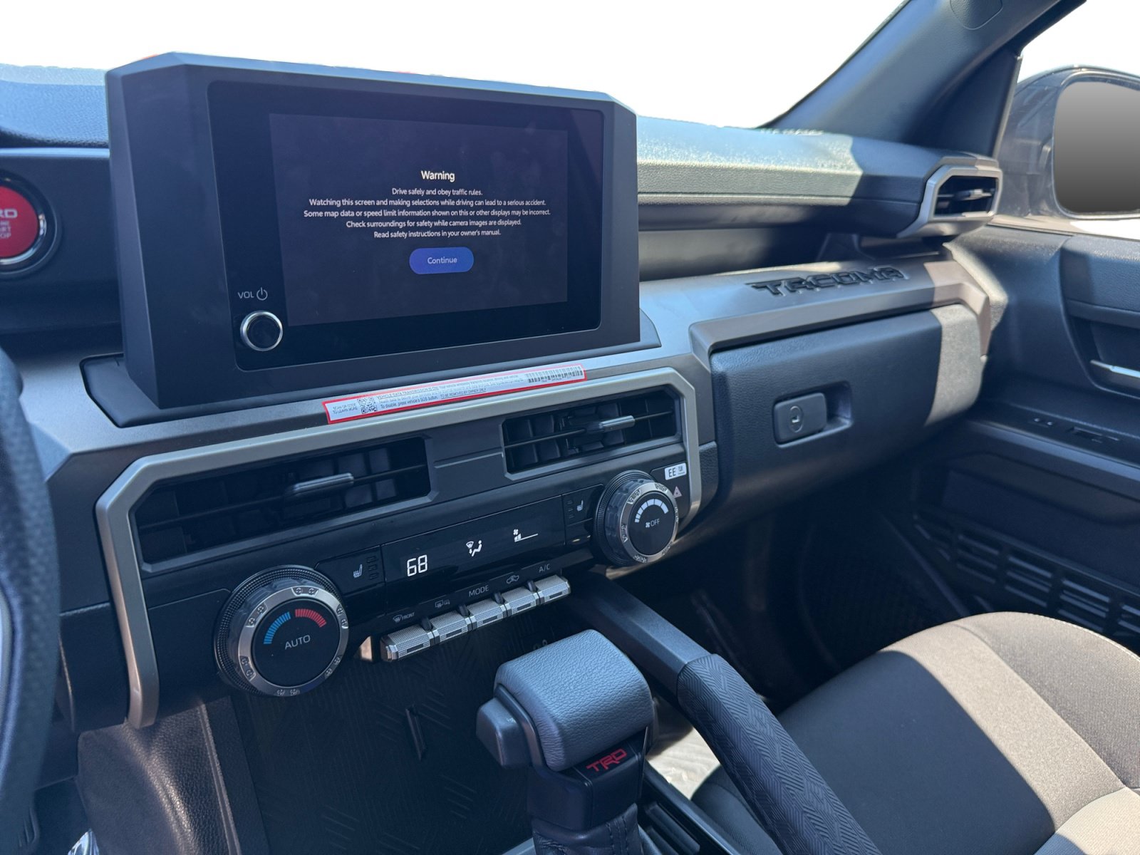 Used 2025 Toyota Tacoma TRD Off-Road AWD/4WD image 12