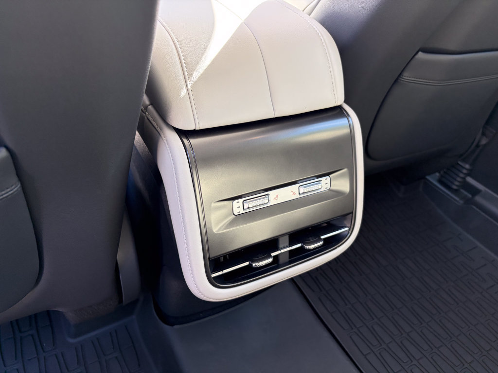 New 2026 Lincoln Nautilus Reserve AWD/4WD image 52