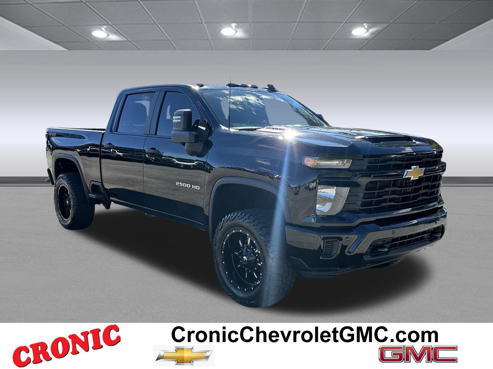 Used 2026 Chevrolet Silverado 2500 Custom w/ Custom Value Package AWD/4WD image 1