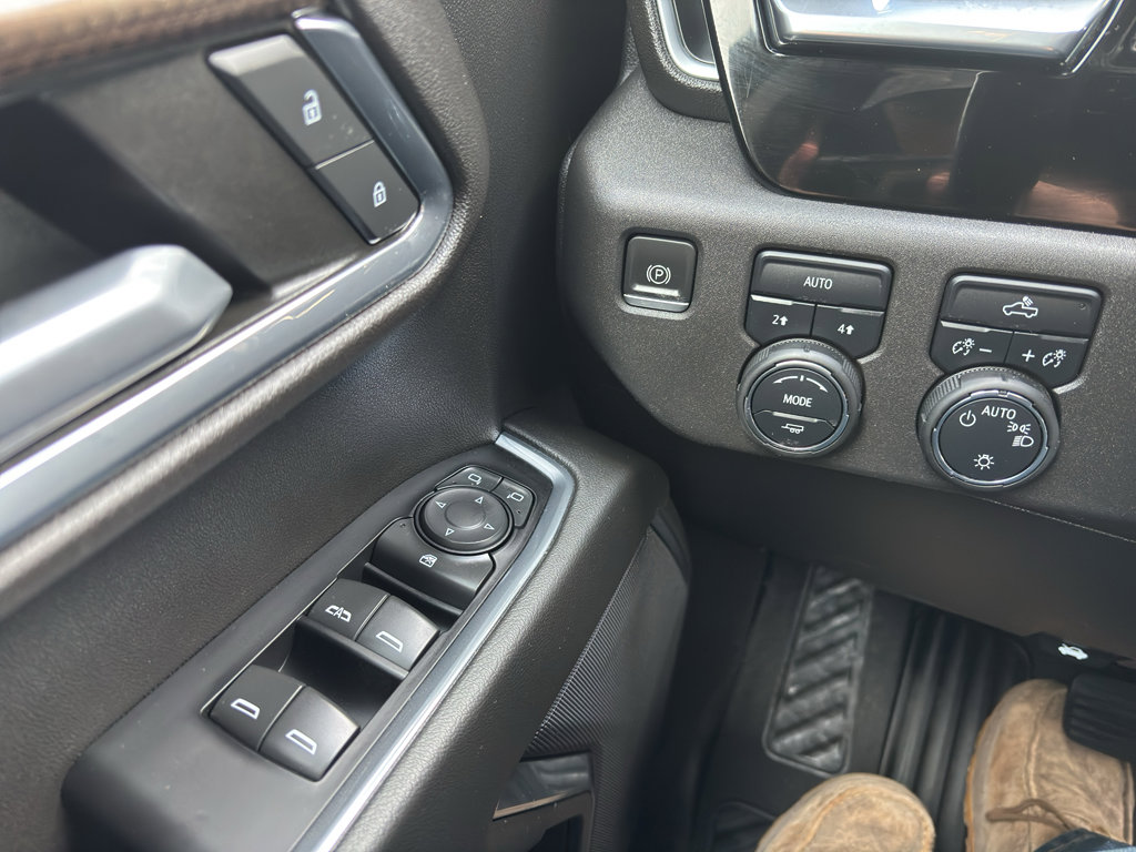 Used 2022 Chevrolet Silverado 1500 LT AWD/4WD image 28