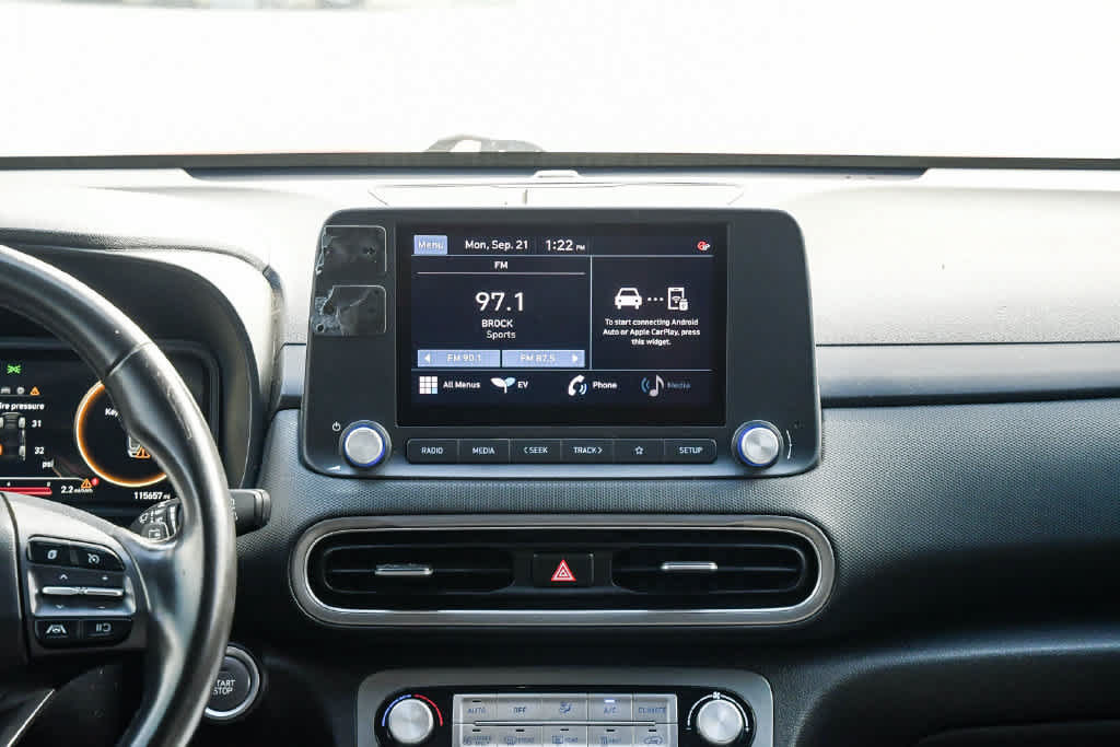 Used 2022 Hyundai Kona SEL w/ Convenience Package FWD image 14