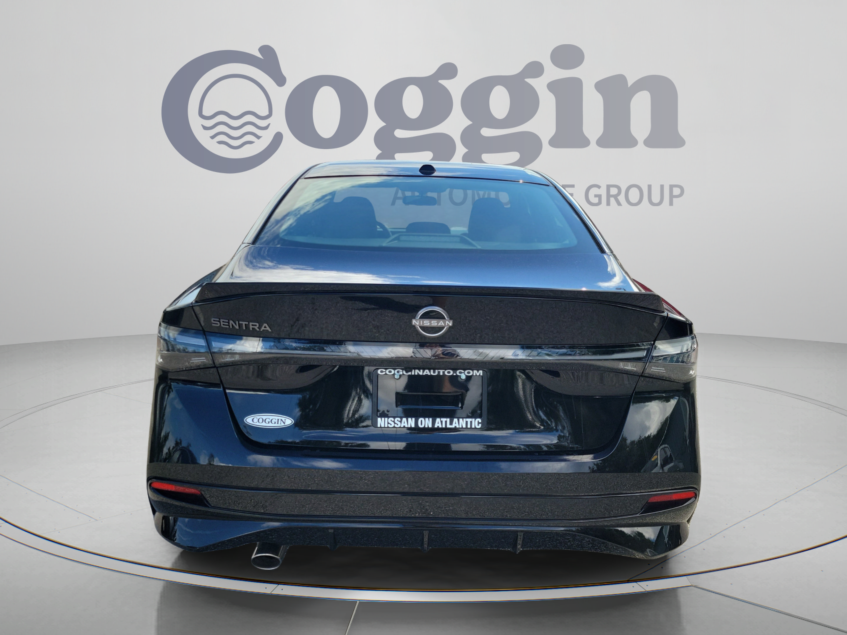 New 2027 Nissan Sentra SR w/ Floor Mat Package FWD image 4