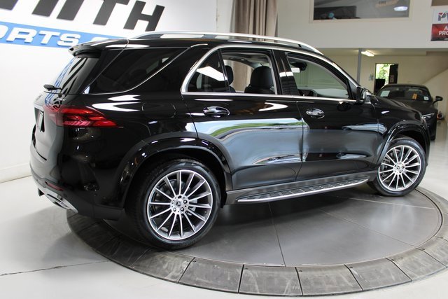 Used 2024 Mercedes-Benz GLE 350 4MATIC w/ AMG Line Exterior image 6