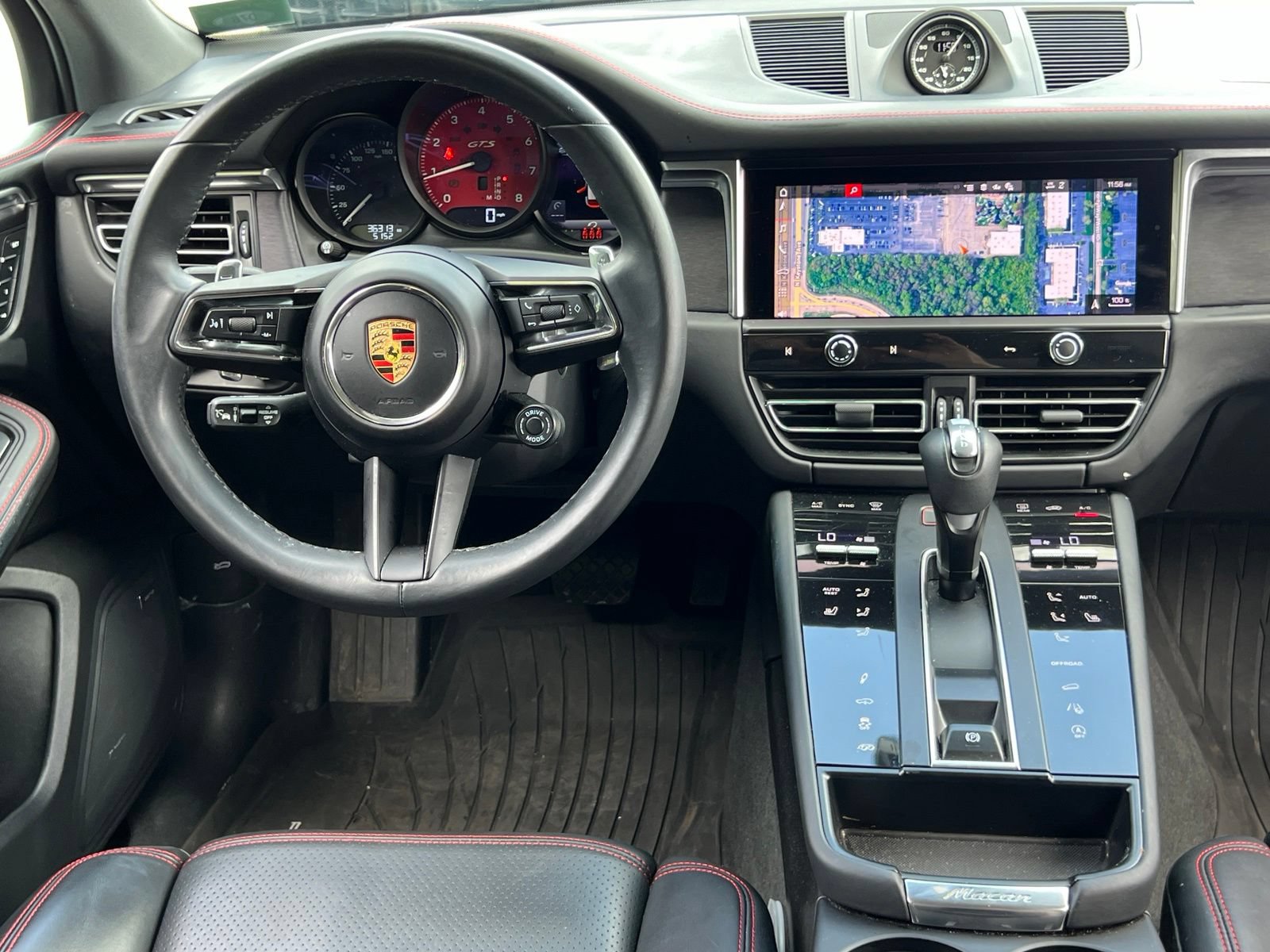 Certified 2024 Porsche Macan GTS AWD/4WD image 17