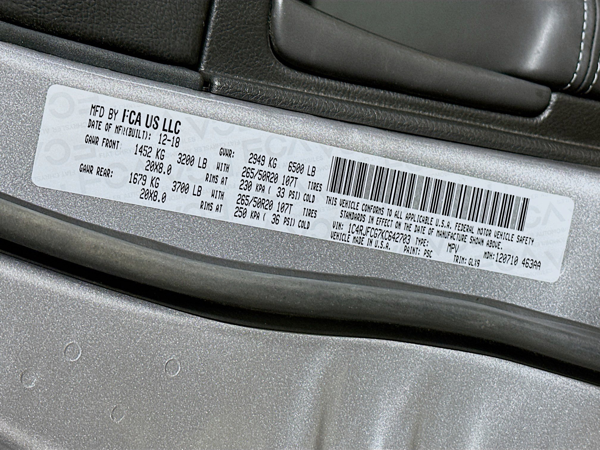 Used 2019 Jeep Grand Cherokee Overland image 12