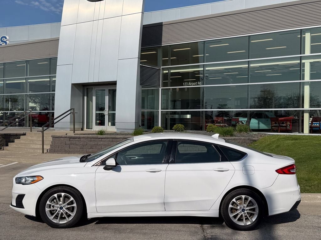 Certified 2020 Ford Fusion SE FWD image 2